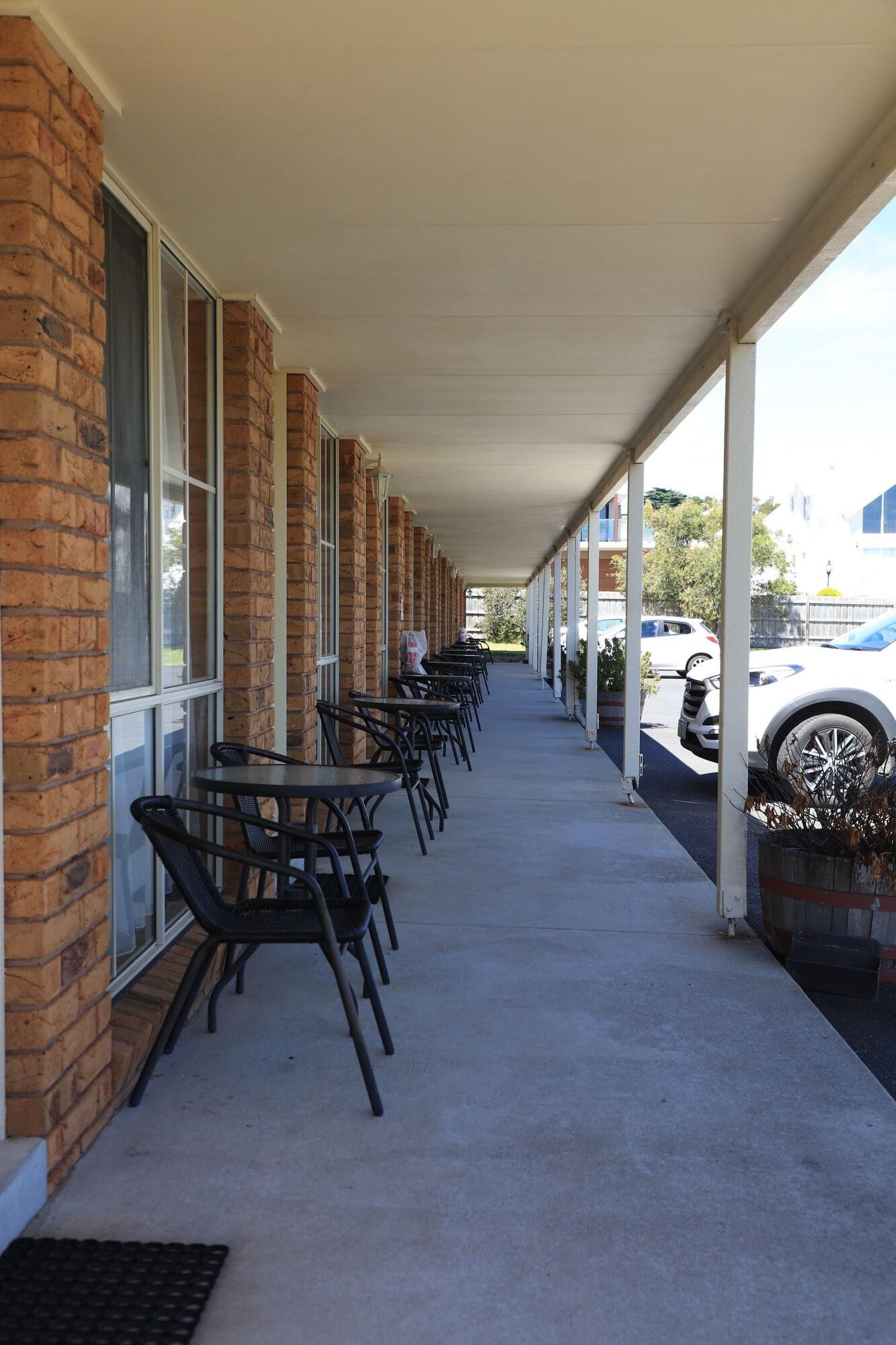 Varios Quays Motel San Remo