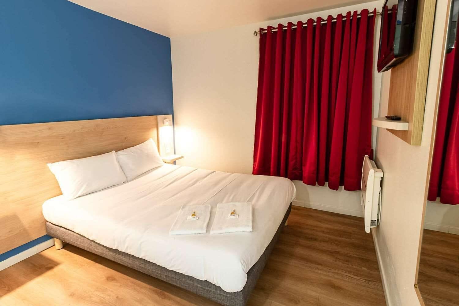 Varios Brit Hotel Rouen Barentin