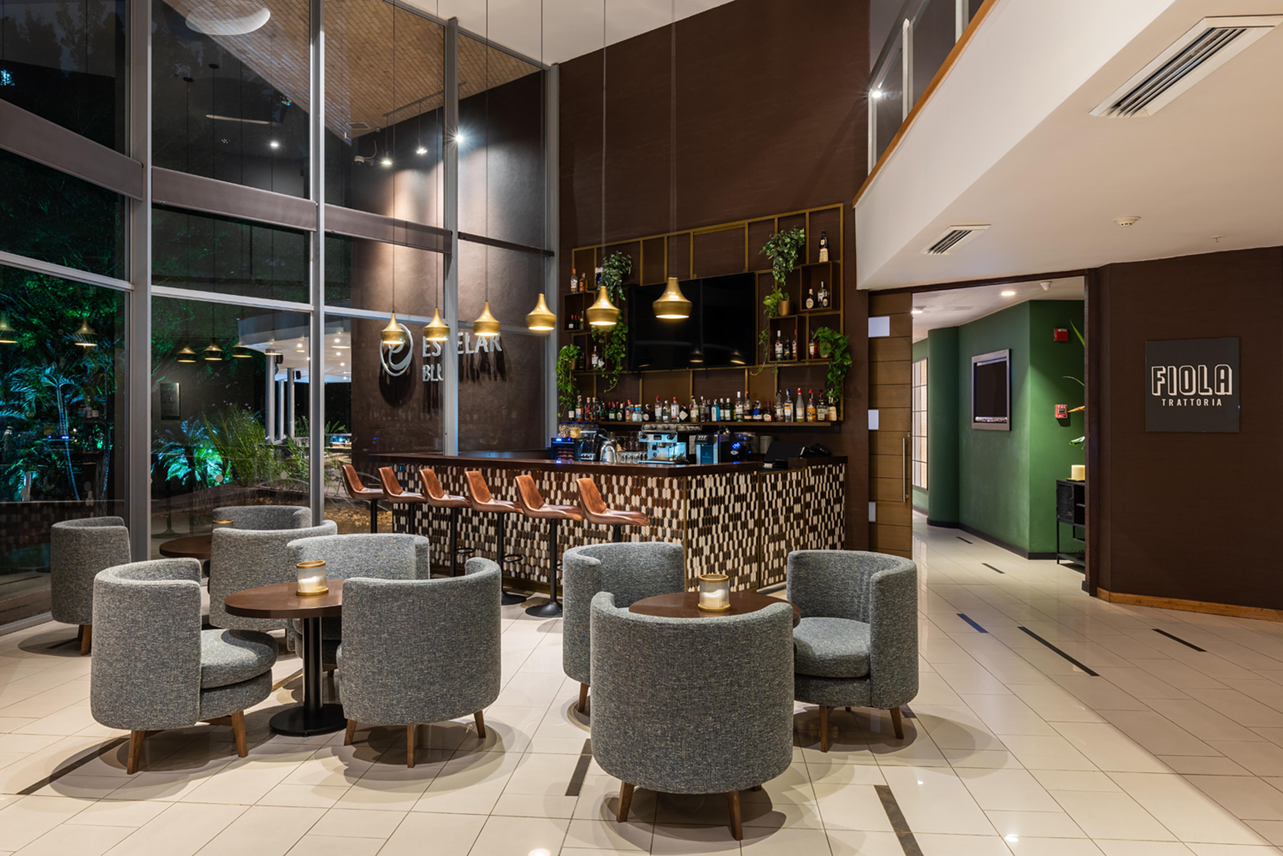 Bar/Salón Hotel Estelar Blue