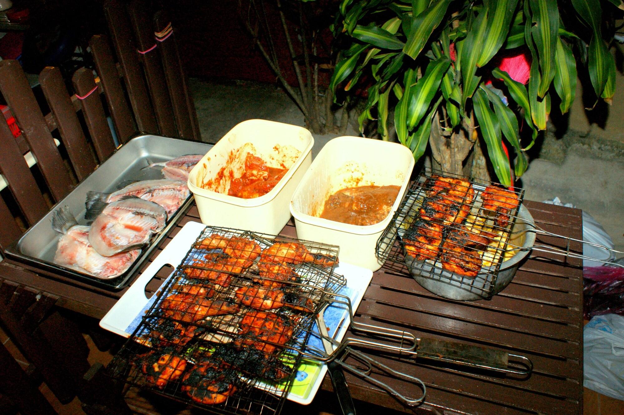 Restaurant Pemandangan Indah Guest House - Look Out Point