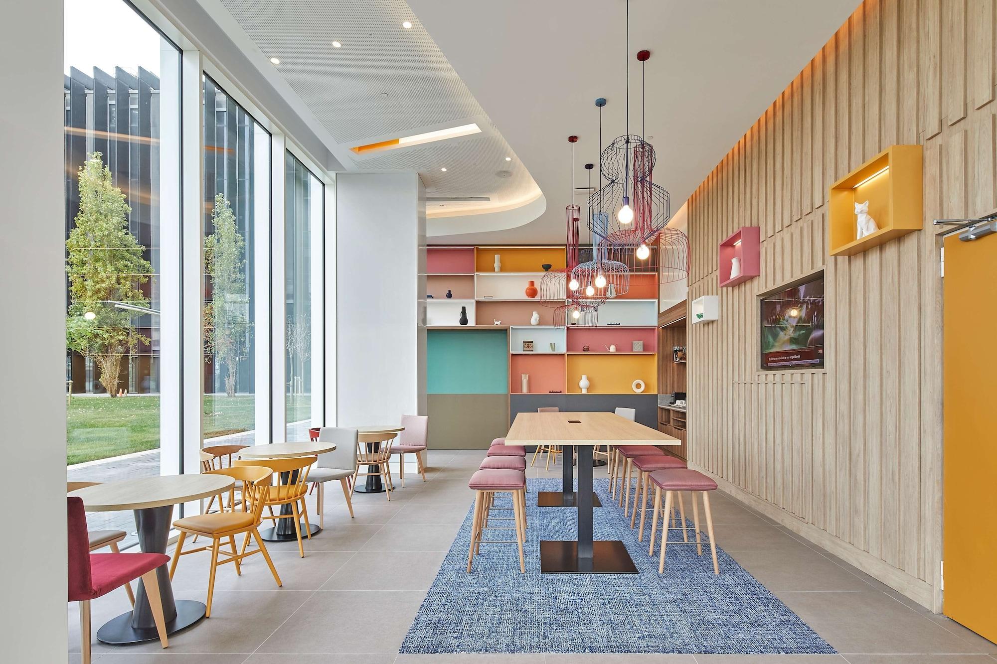 Vista Lobby Hampton by Hilton Barcelona Fira Gran Via