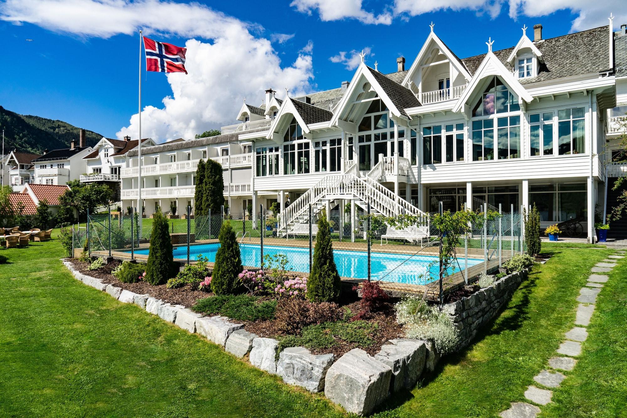 Vista Exterior Hofslund Fjord Hotel