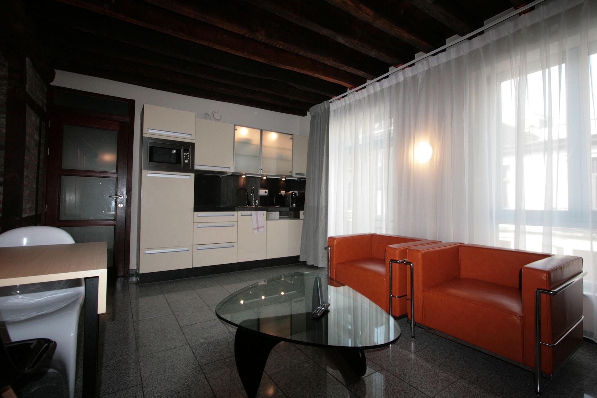Comodidades del Alojamiento Amosa Liège City Centre Apart Regence 10
