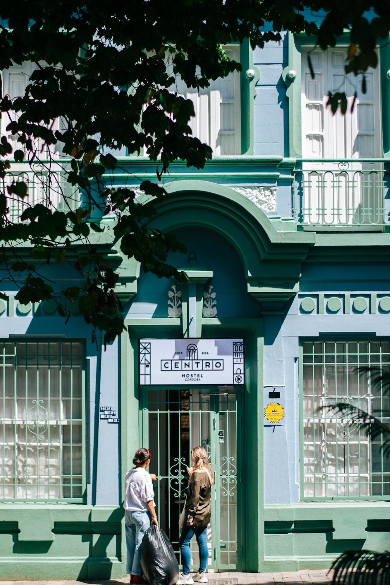 Vista Exterior Cordova Hostel Medellín