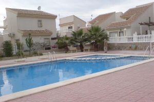 Alquiler Vacacional - New modern villa with shared pool and sun terrace