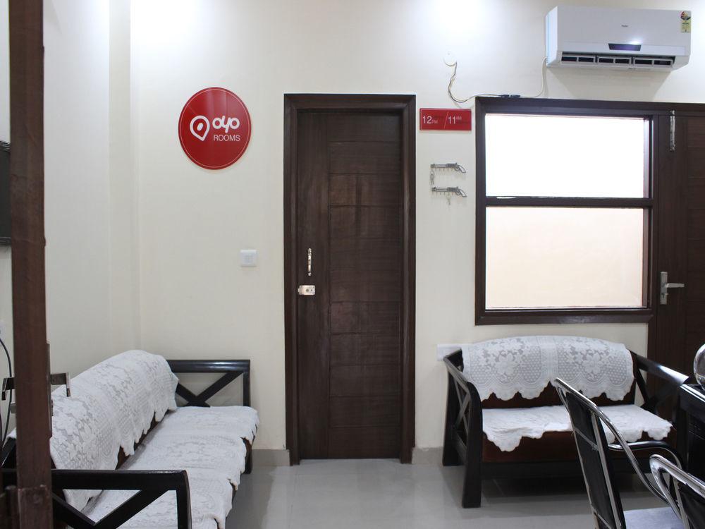 Vista Lobby OYO 2384 Hotel Epic Inn