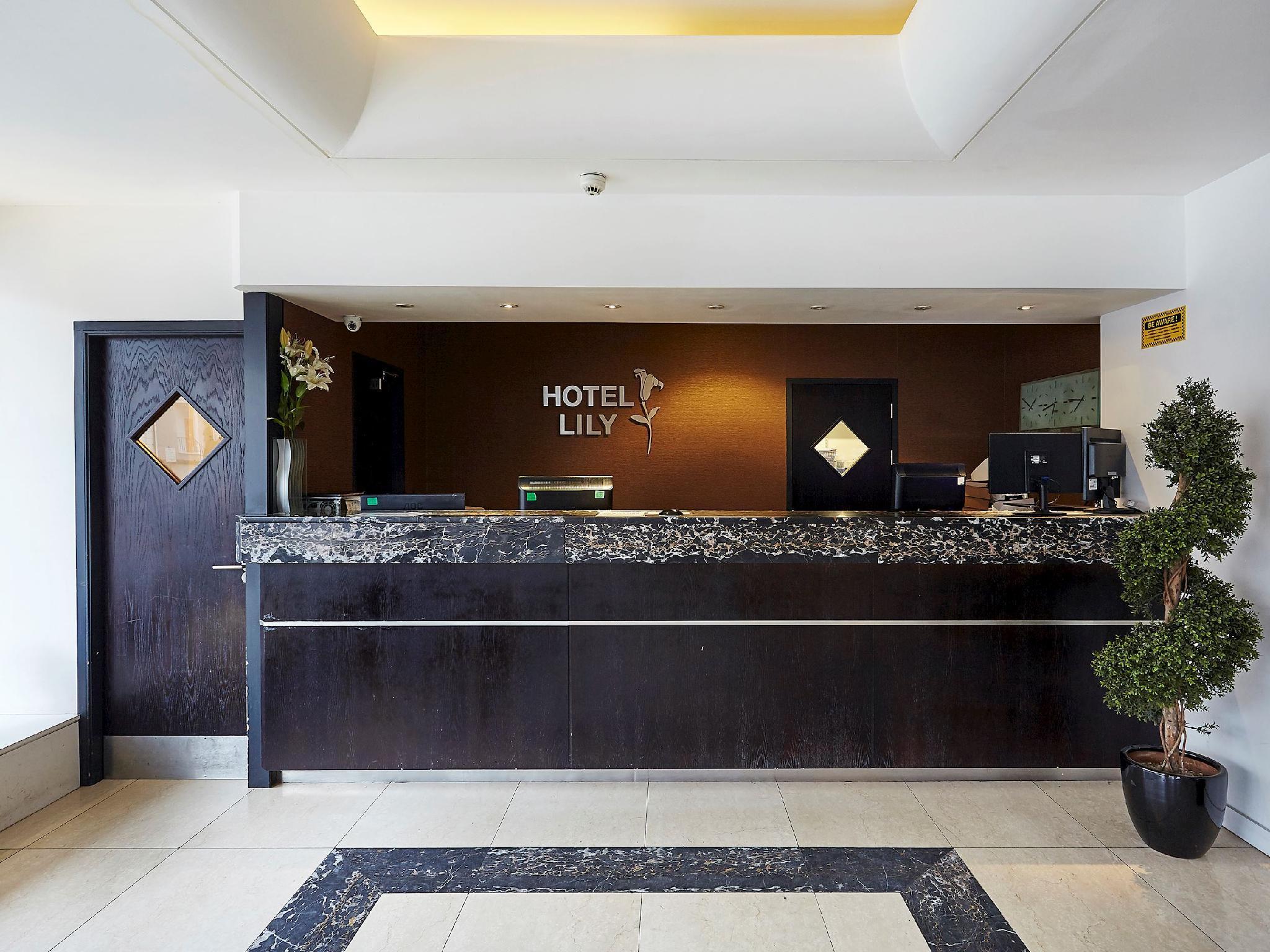 Vista Lobby Hotel Lily