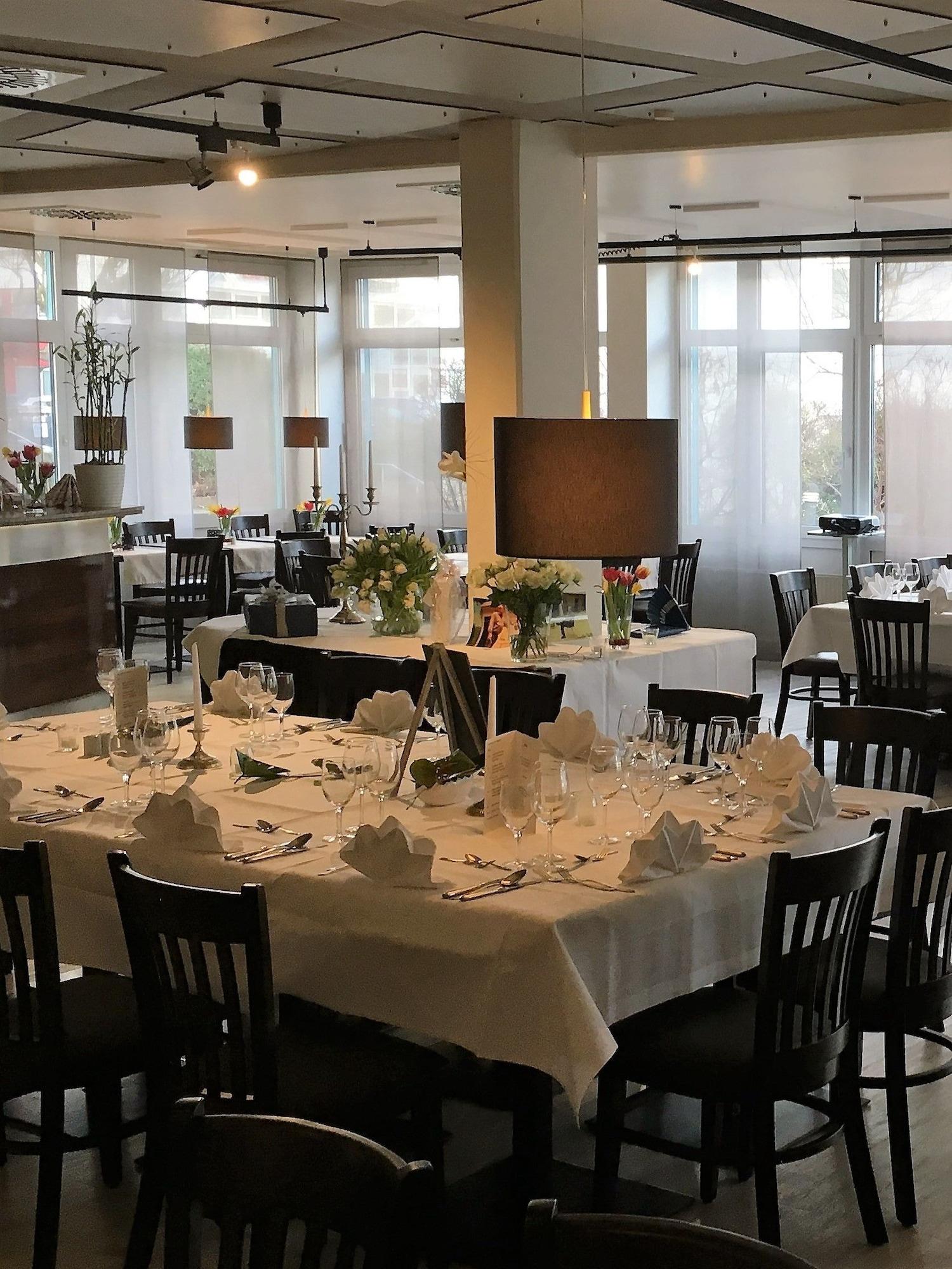 Restaurant Bonjour Tagungshotel Stuttgart Gerlingen