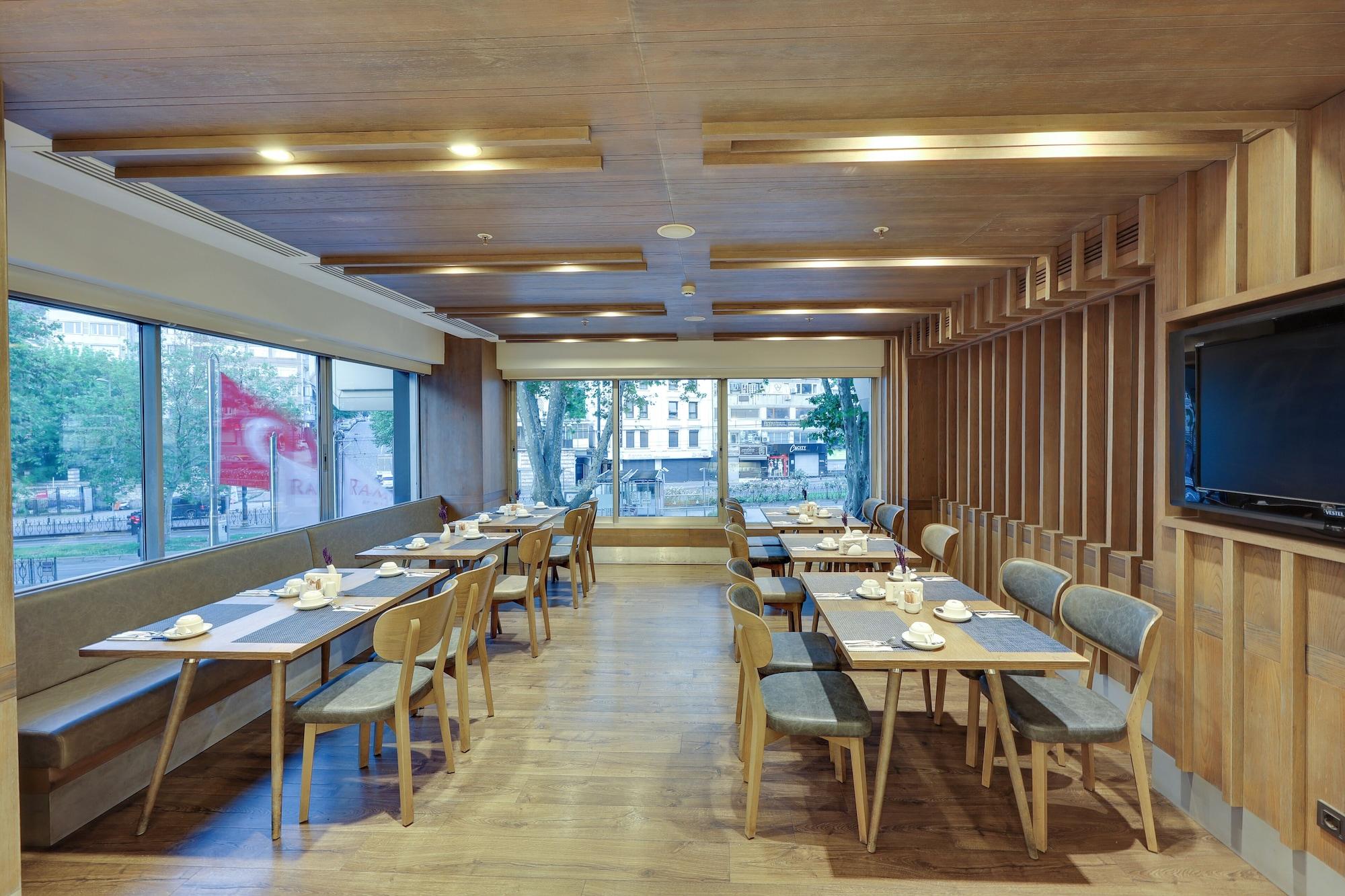 Restaurant Ramada by Wyndham Istanbul Old City