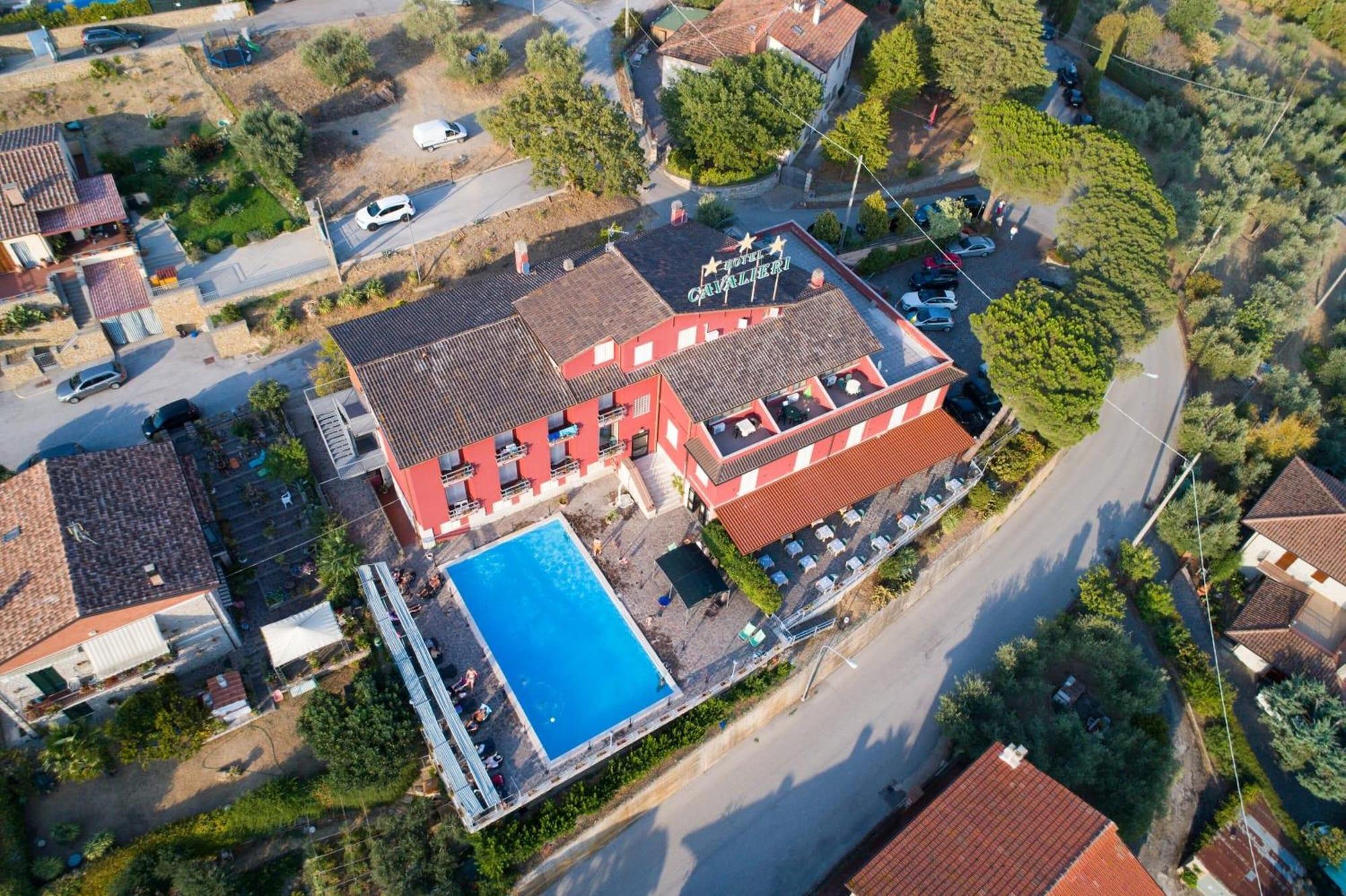 Vista Exterior Hotel Cavalieri