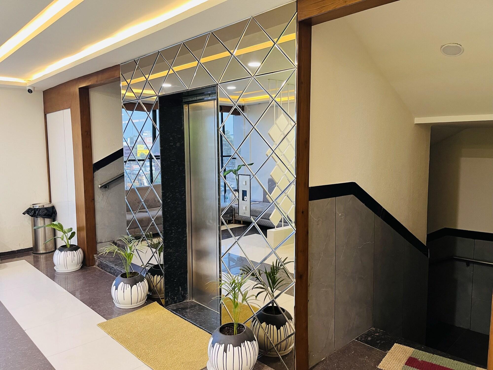 Vista Lobby Hotel Shree Palace