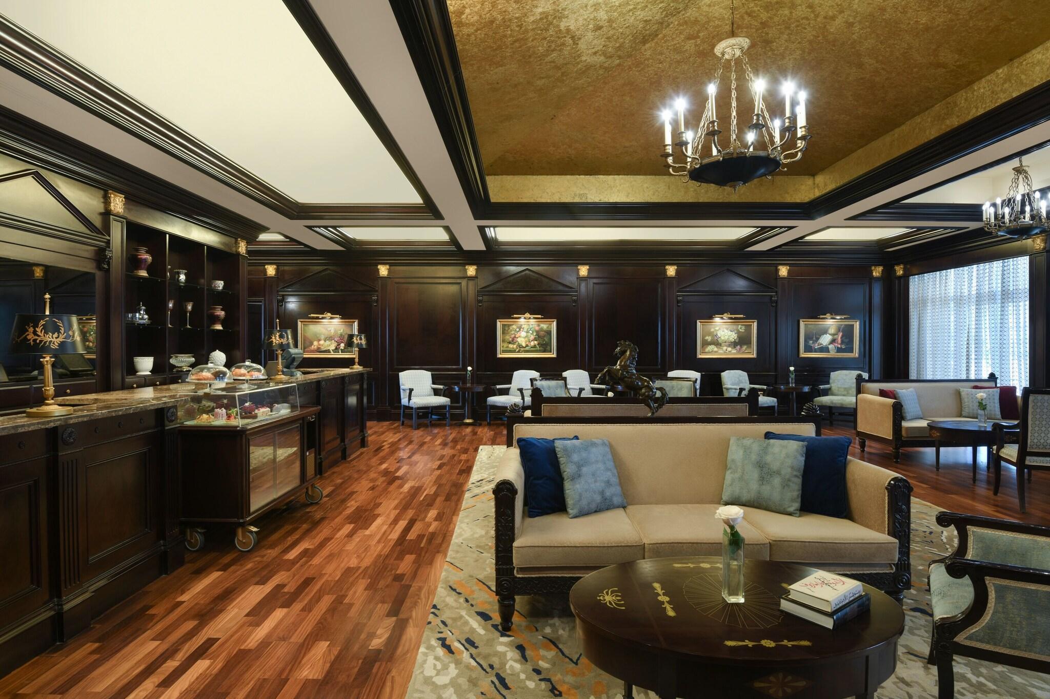 Vista Lobby Al Aziziyah Boutique Hotel By The Torch