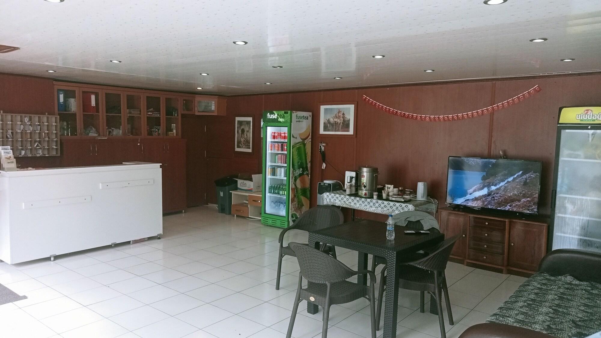 Vista Lobby London House Hotel