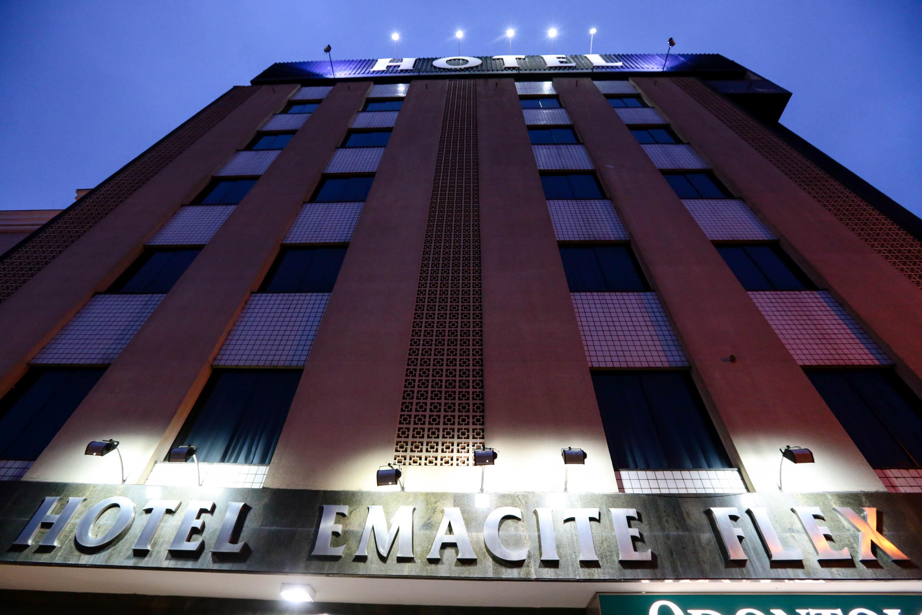 Vista Exterior Hotel Emacite Flex