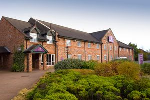 Alojamiento - Premier Inn Manchester - Sale