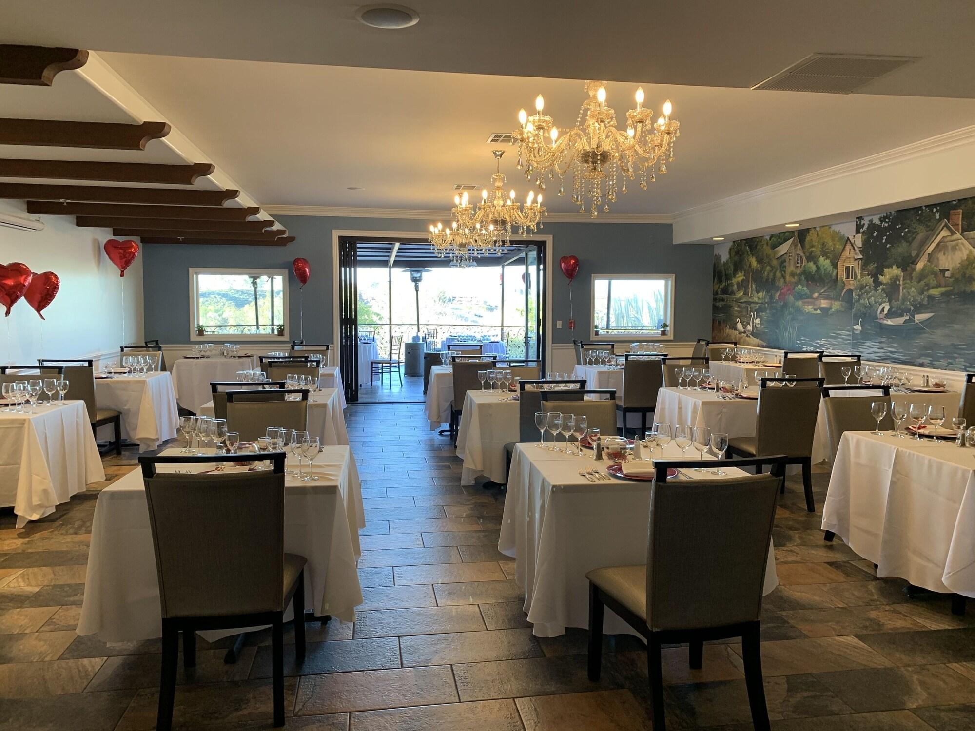 Restaurant Inn At Churon Winery