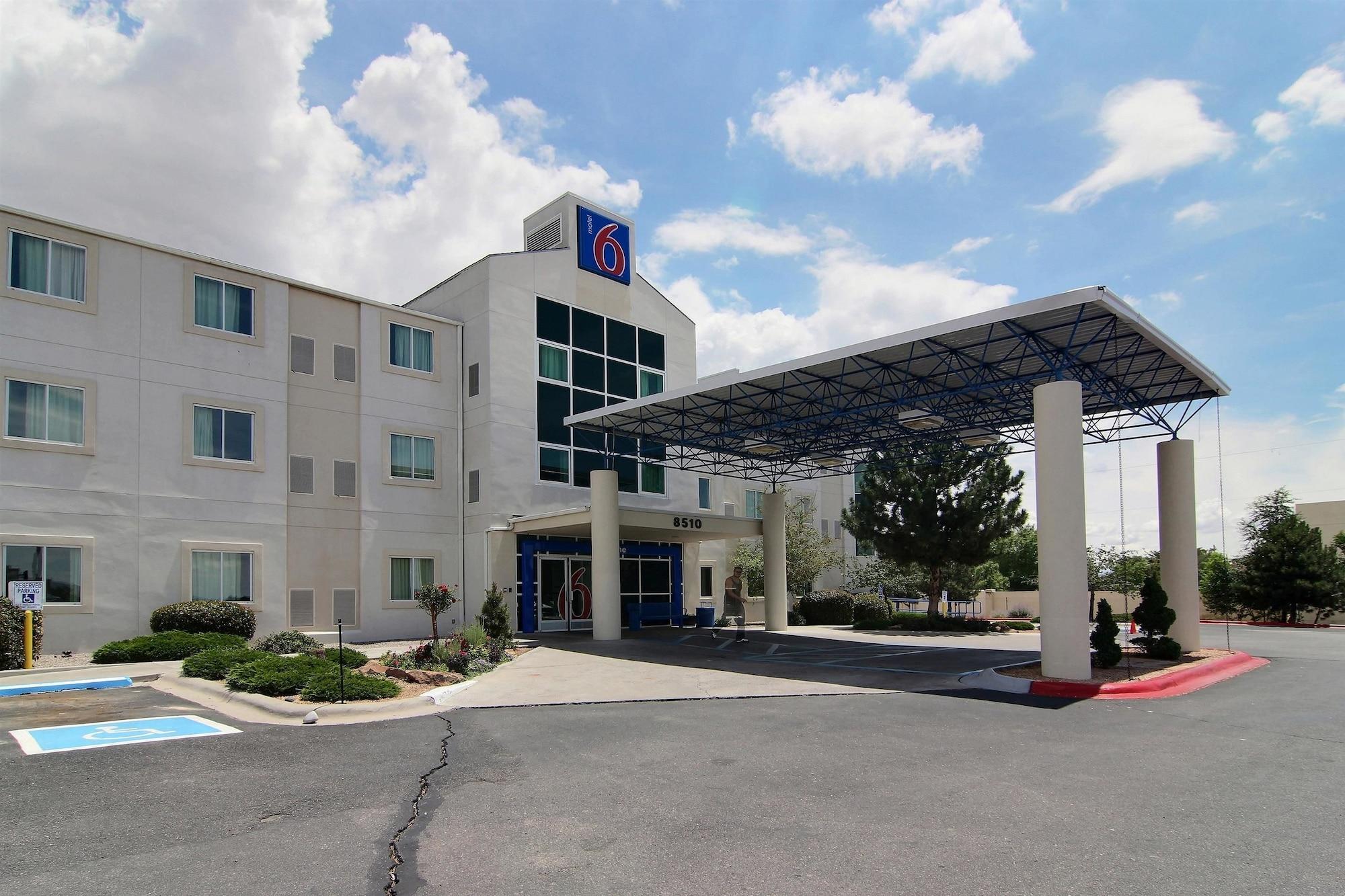 Varios Motel 6 Albuquerque, NM - North