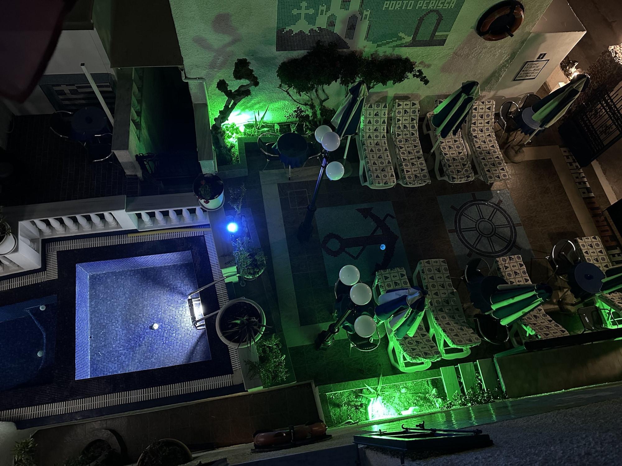 Vista Piscina Hotel Porto Perissa