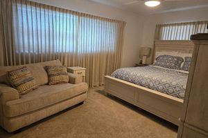 Alquiler Vacacional - Cozy 2-bedroom 2bth house in charming Sarasota, FL minutes from Siesta Key Beach