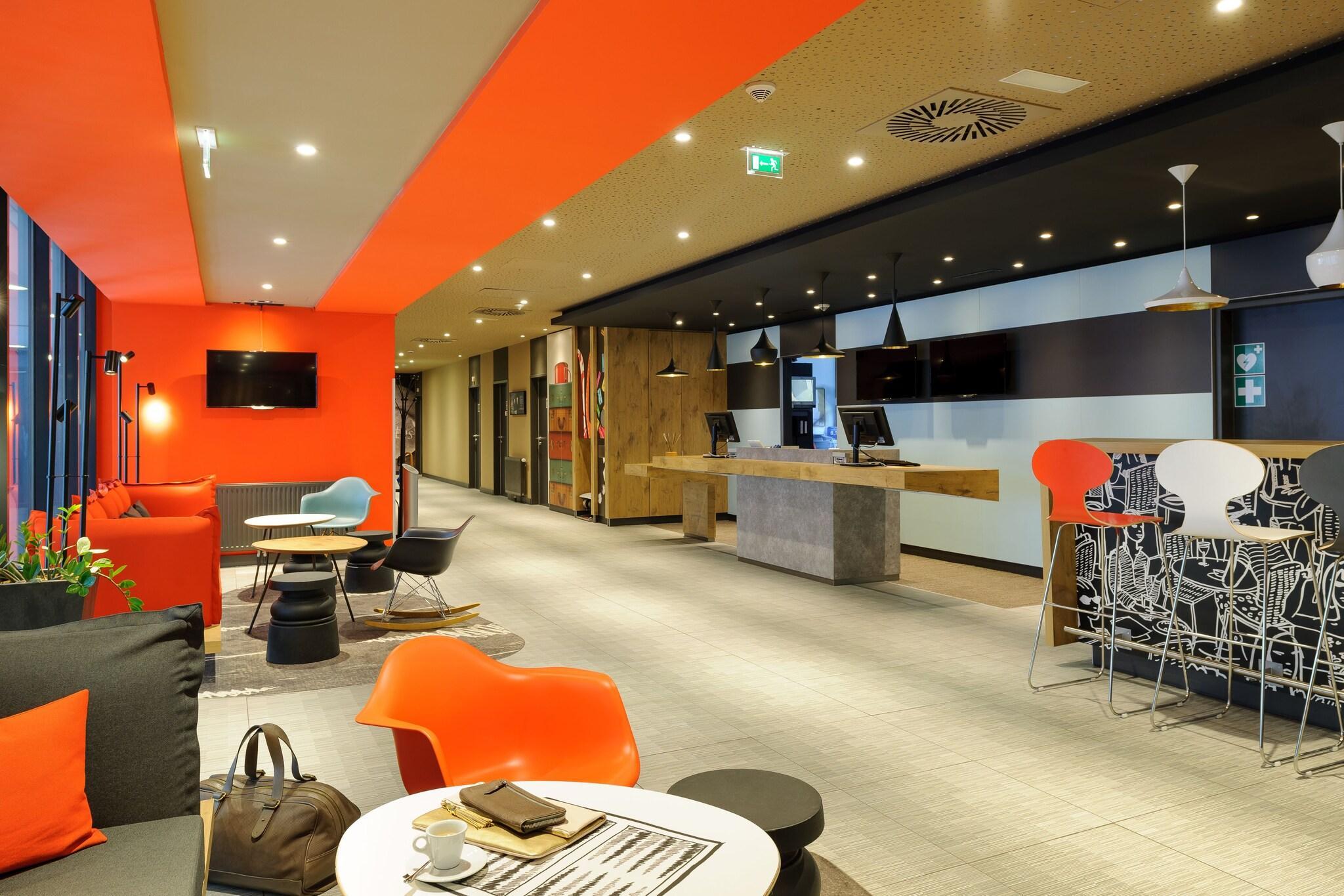 Vista Lobby ibis Innsbruck
