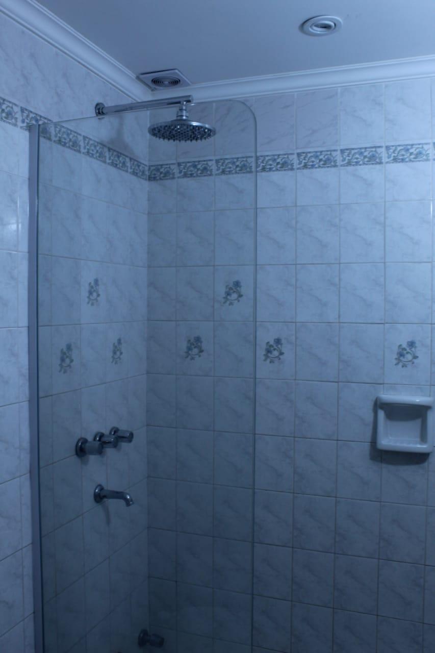 Baño Hotel Ychoalay Caz