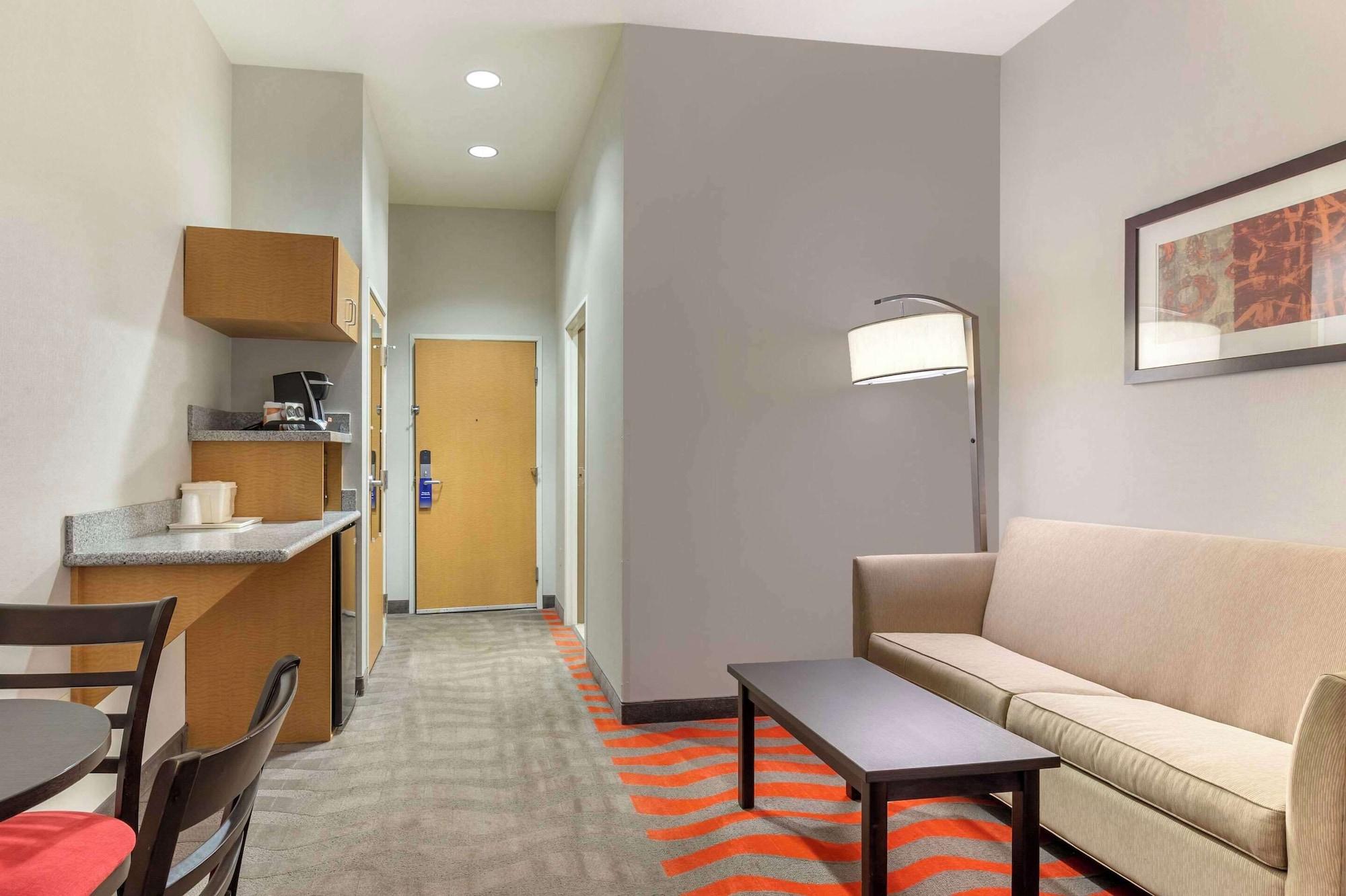 Habitación Comfort Suites Boise West Meridian