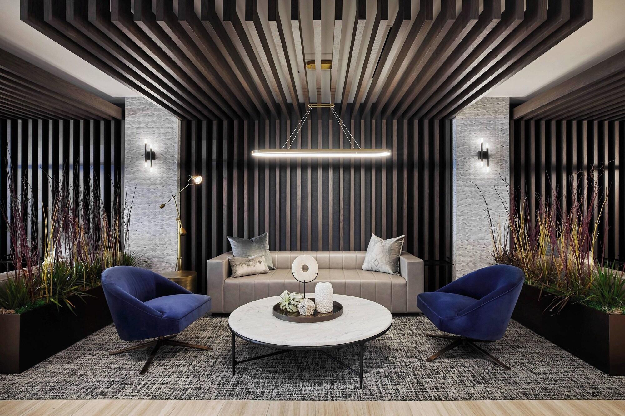 Vista Lobby SpringHill Suites by Marriott Chicago Chinatown