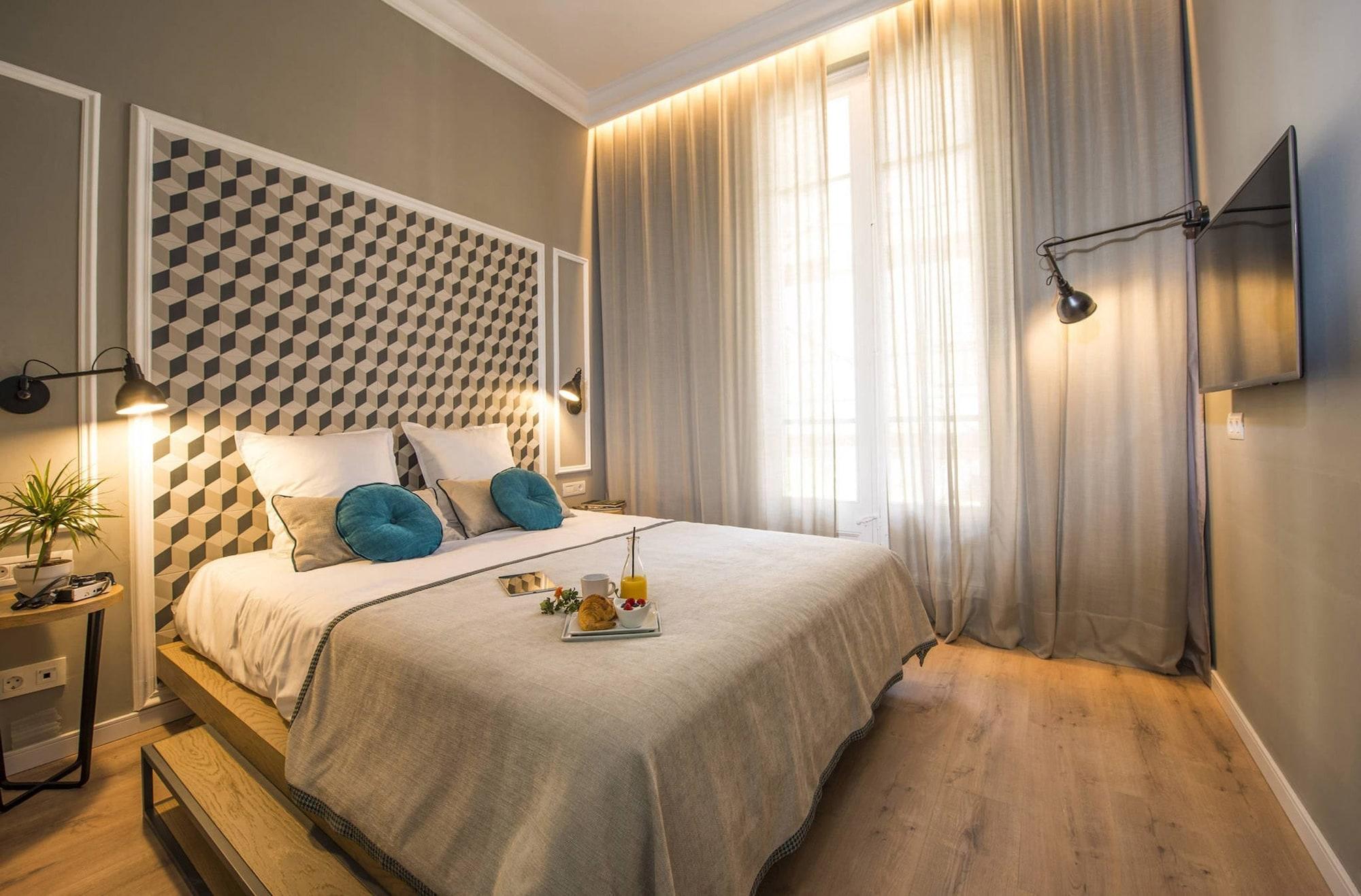Varios Mosaic by Ona