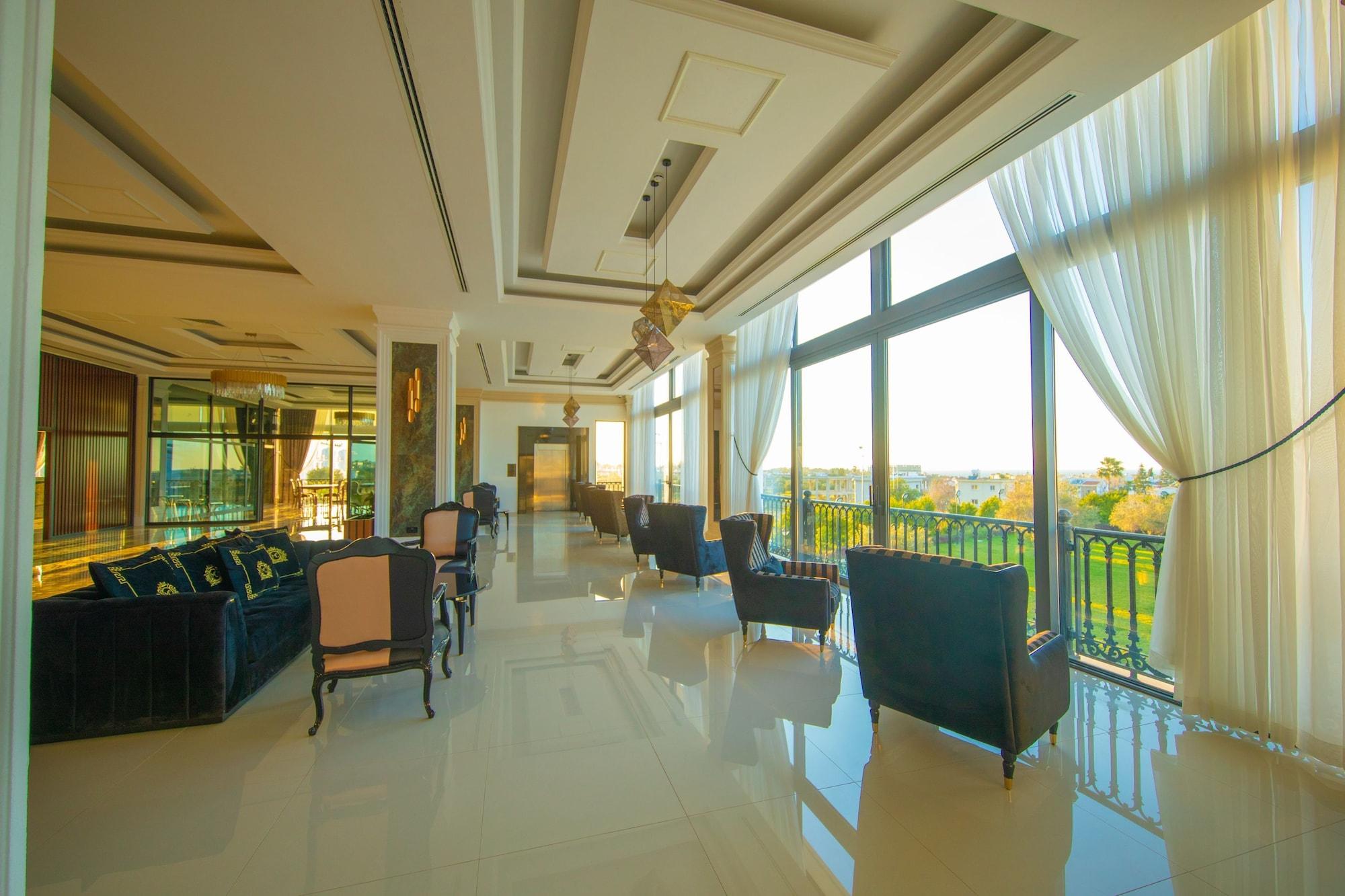 Vista Lobby Mc Palace Hotel