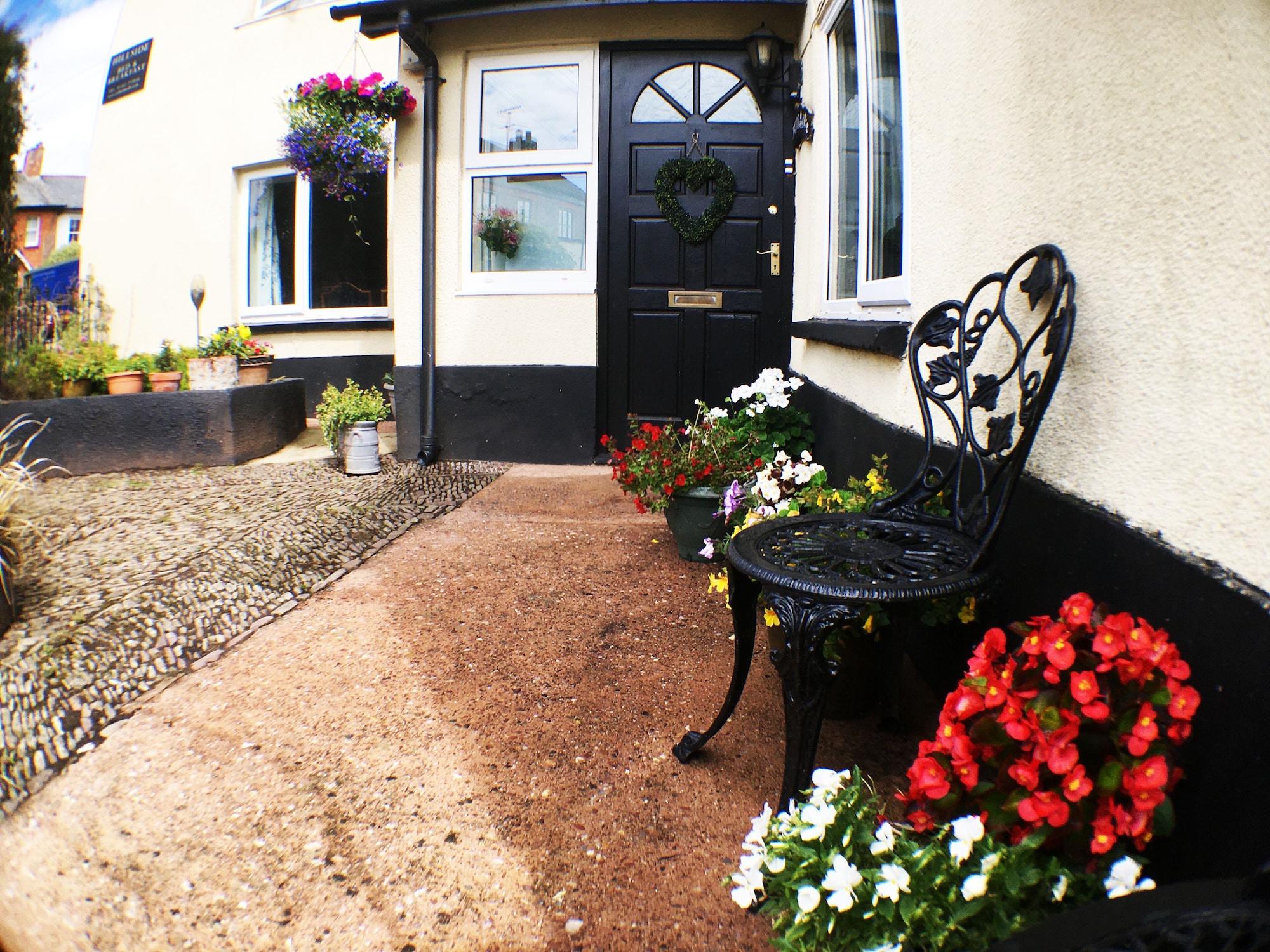 Vista Exterior Hillside Bed & Breakfast