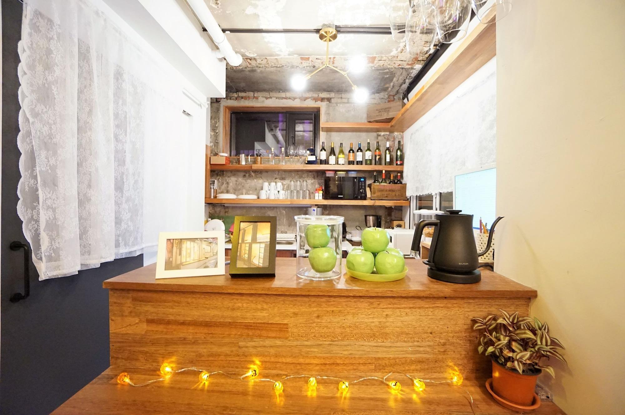 Restaurant Seoul Cube Ewha - Hostel