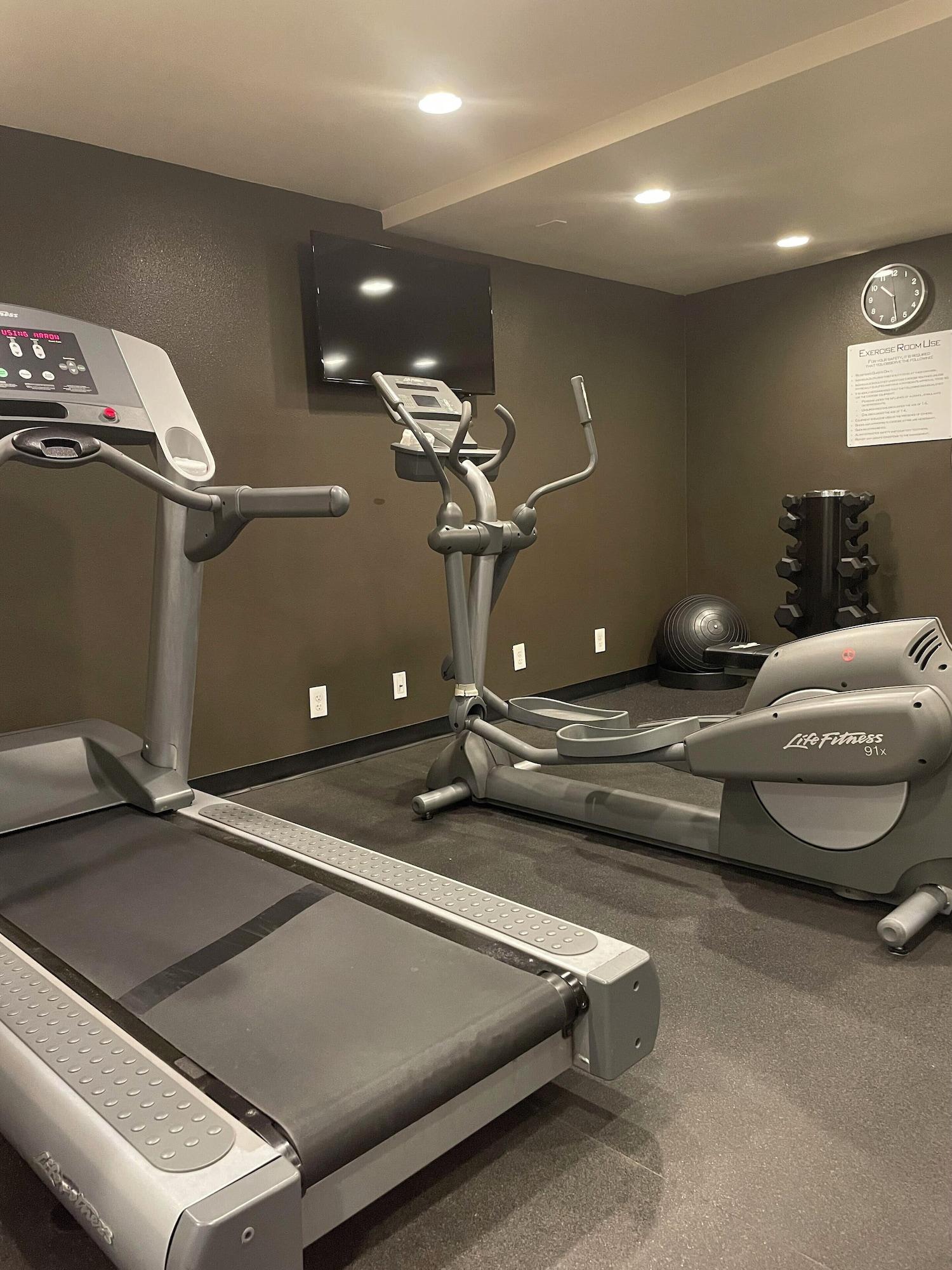 Gimnasio Anaheim Portofino Inn and Suites