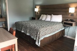 Alojamiento - Winton Inn & Suites