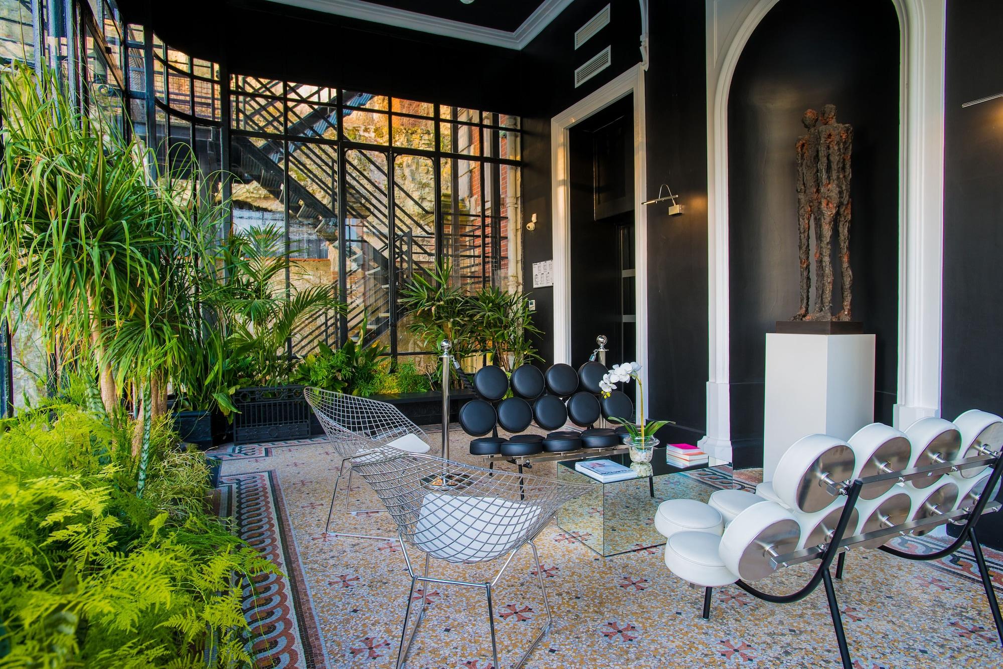 Vista Lobby Art Hôtel Rochecorbon