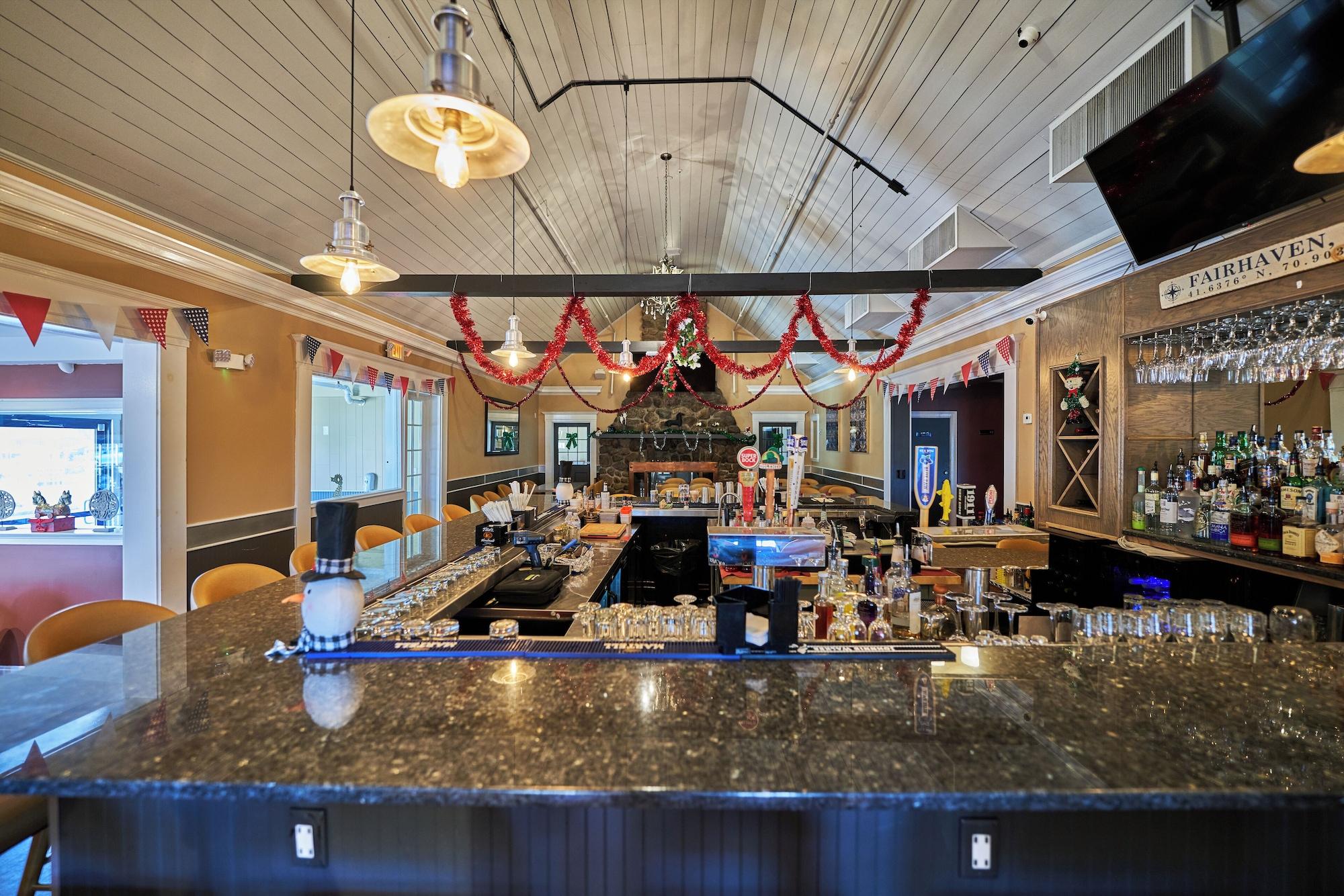 Restaurant Seaport Resort & Marina