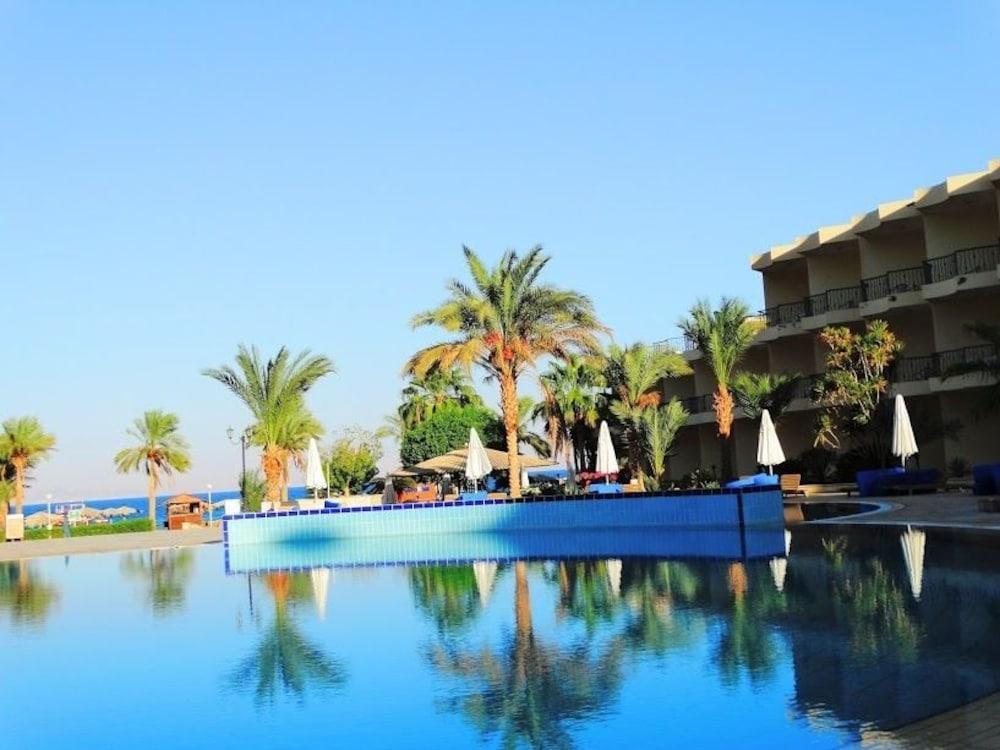 Vista Piscina Sol Taba Red Sea