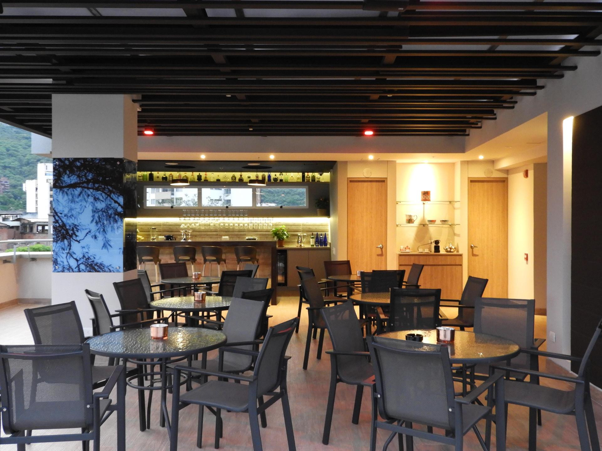 Restaurant Park V Hotel & Suites