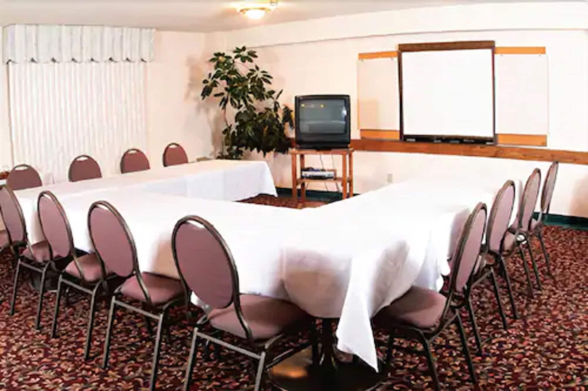 Sala de Reuniones Admiral Inn Burlington