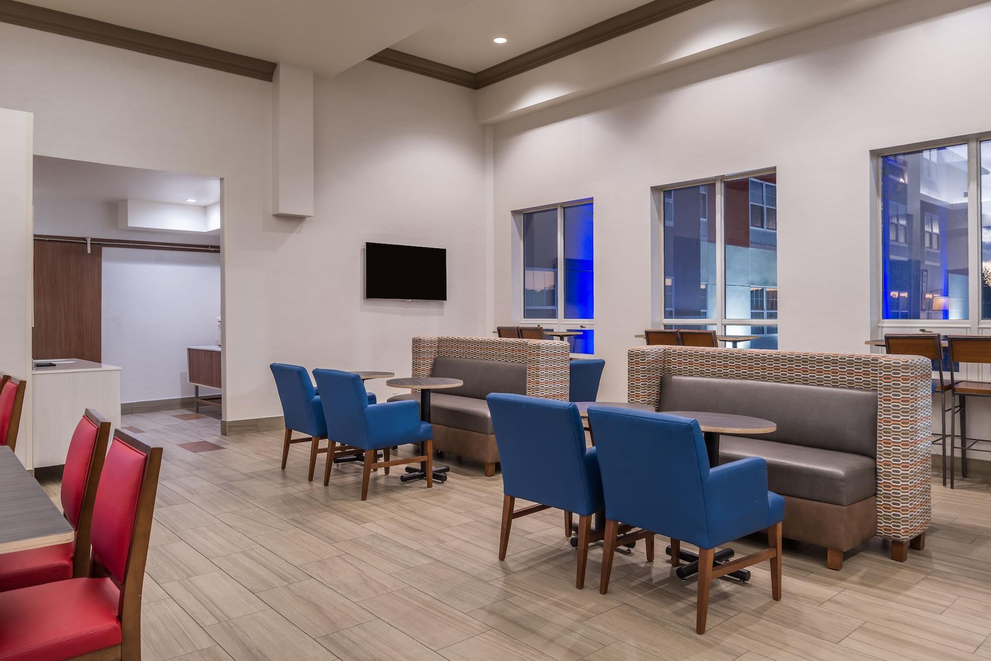 Restaurant Holiday Inn Express Mystic by IHG