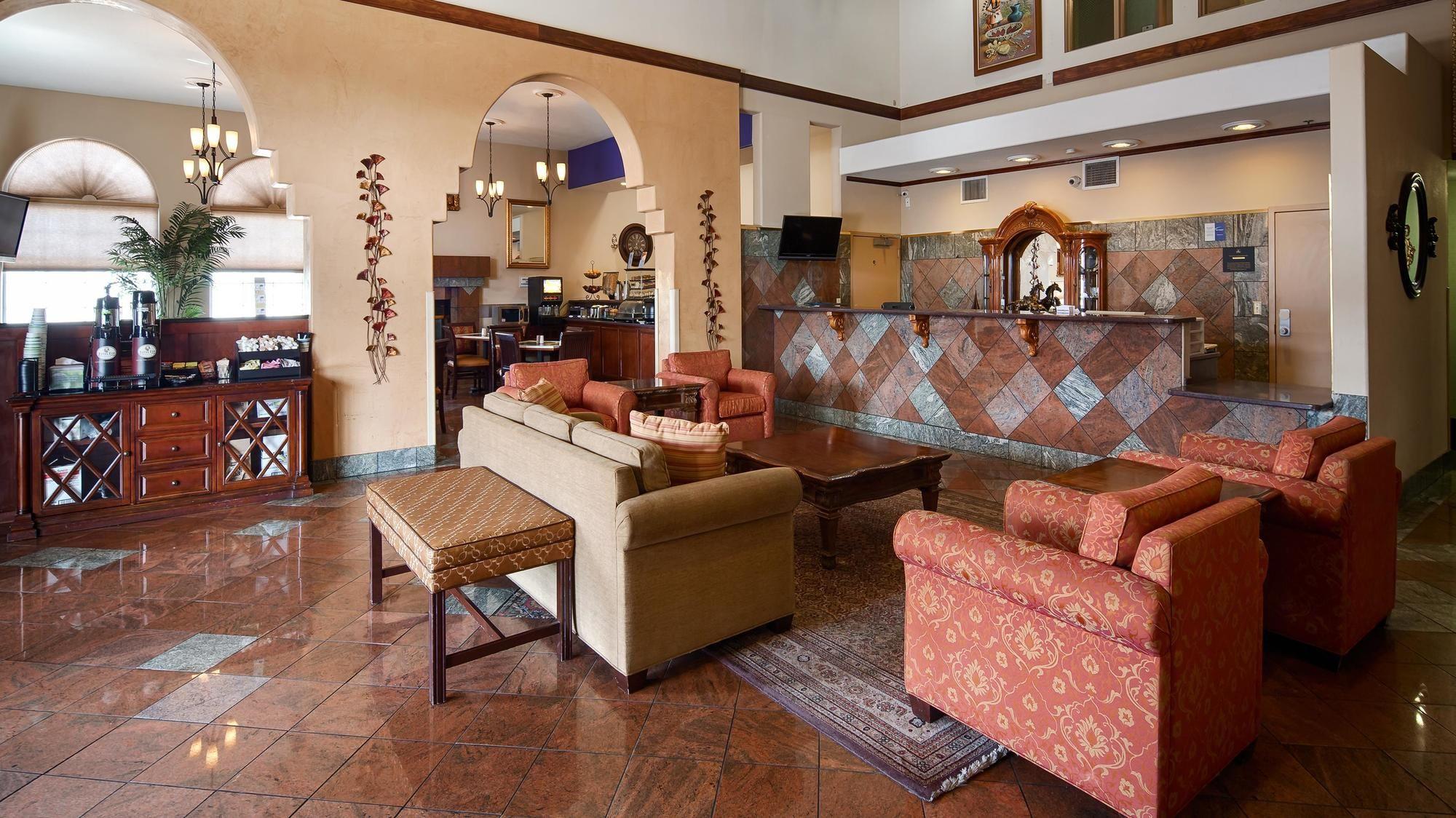 Vista Lobby Best Western Plus Executive Suites