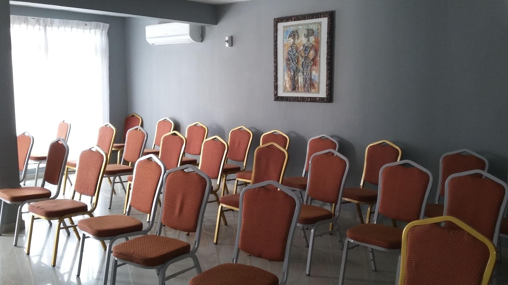 Sala de Reuniones Bella Luxury Hotel