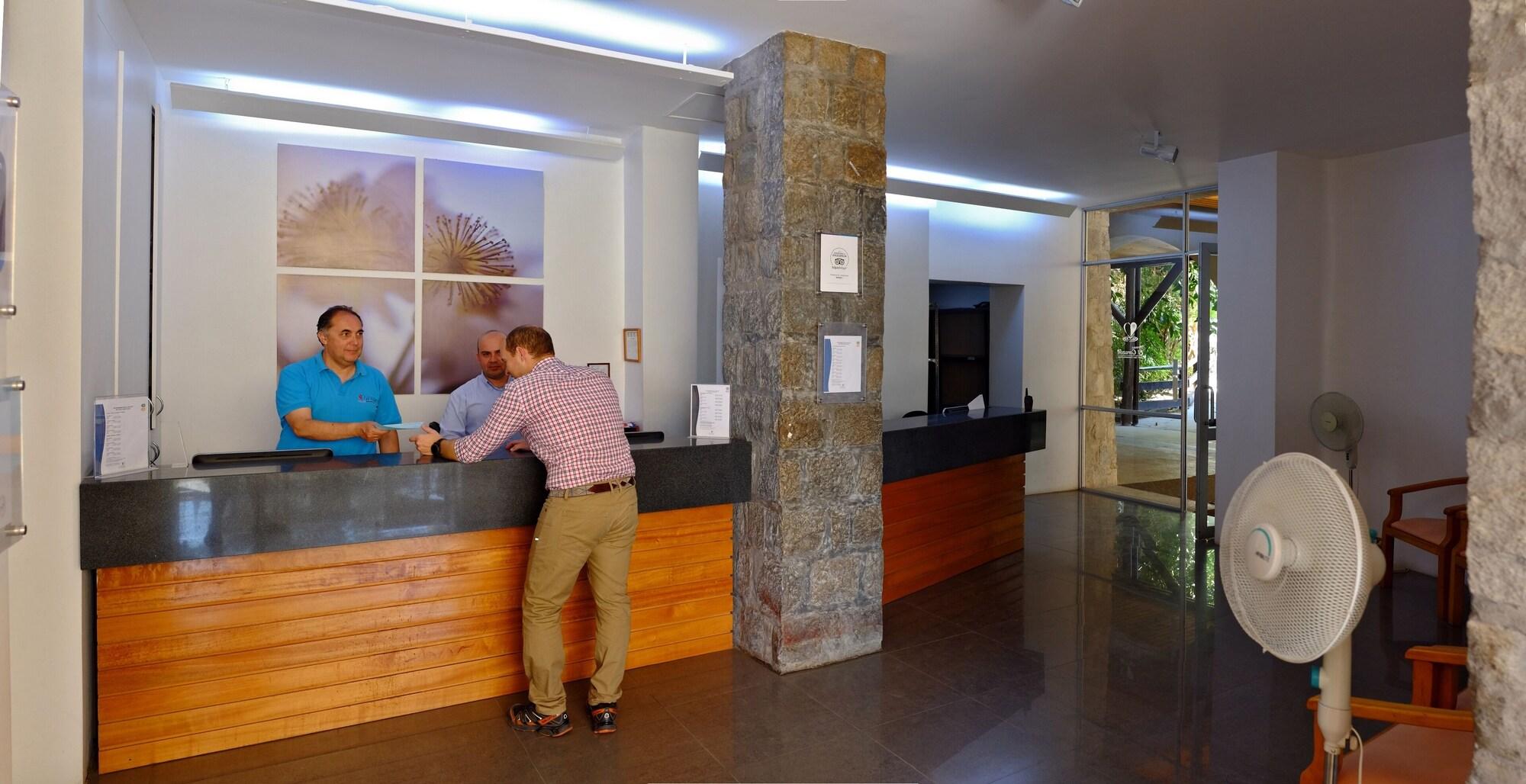 Vista Lobby Termas el Corazon