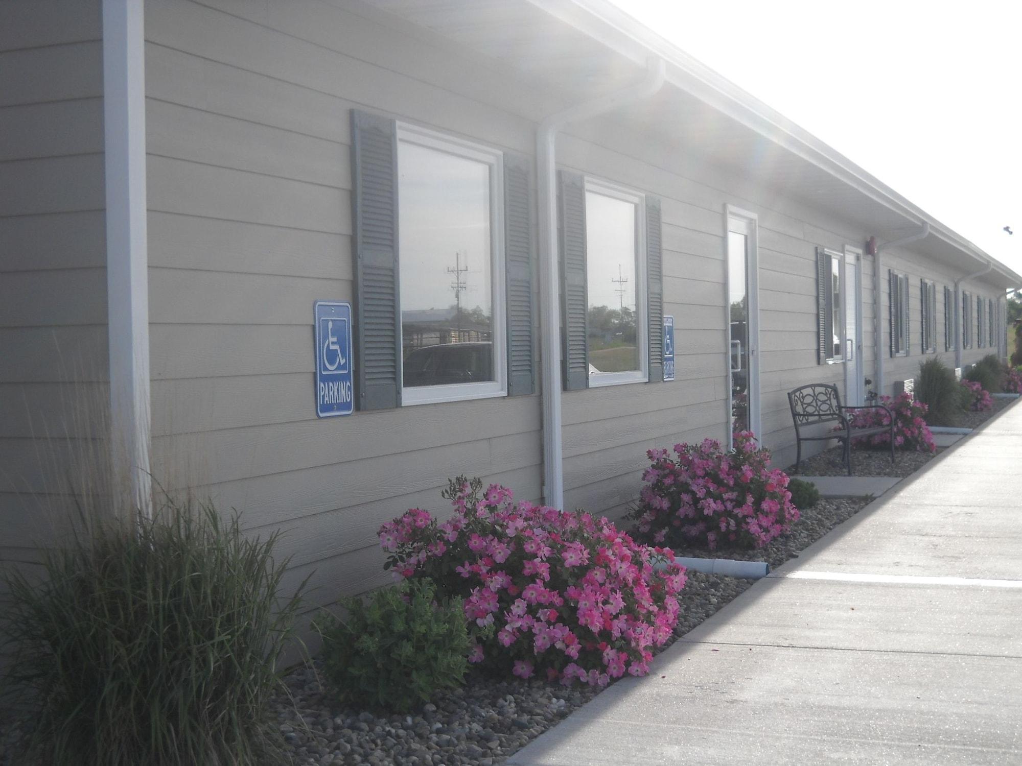 Vista Exterior Sandhills Guest House Motel