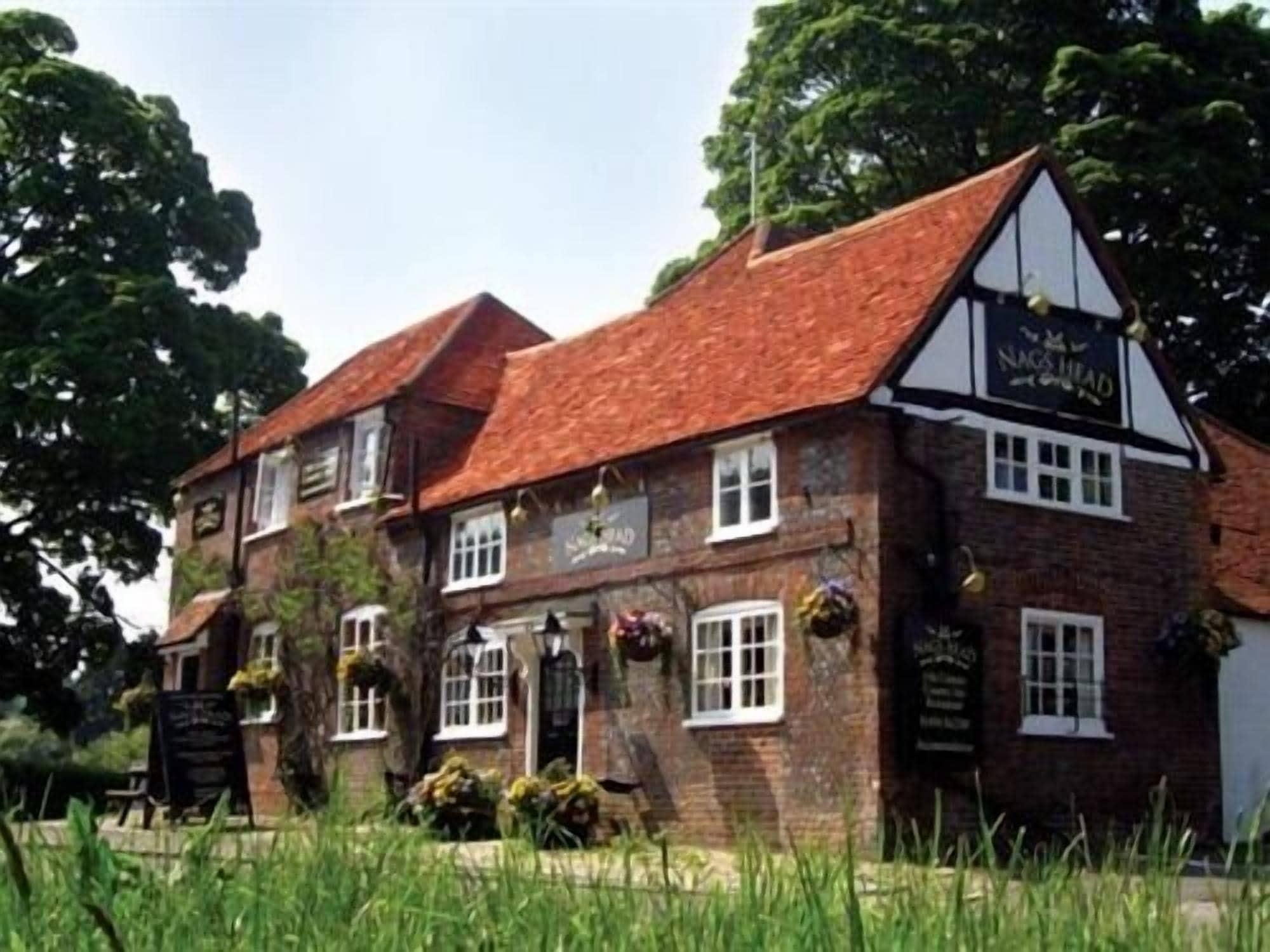 Vista Exterior The Nags Head