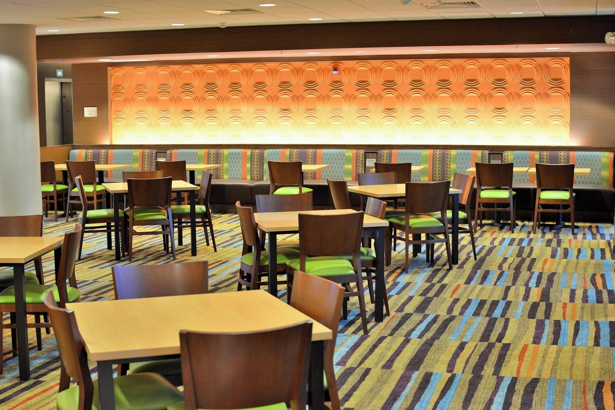 Restaurant Fairfield Inn & Suites Omaha Northwest