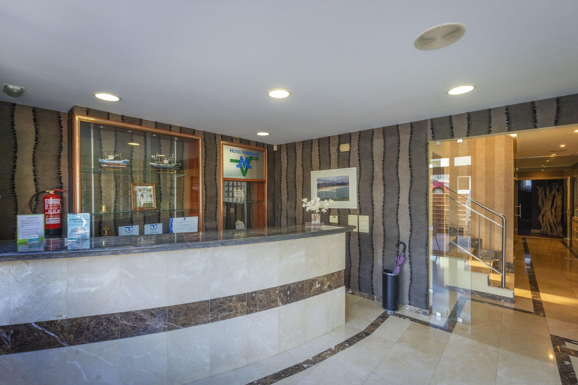 Vista Lobby Hotel Verdemar