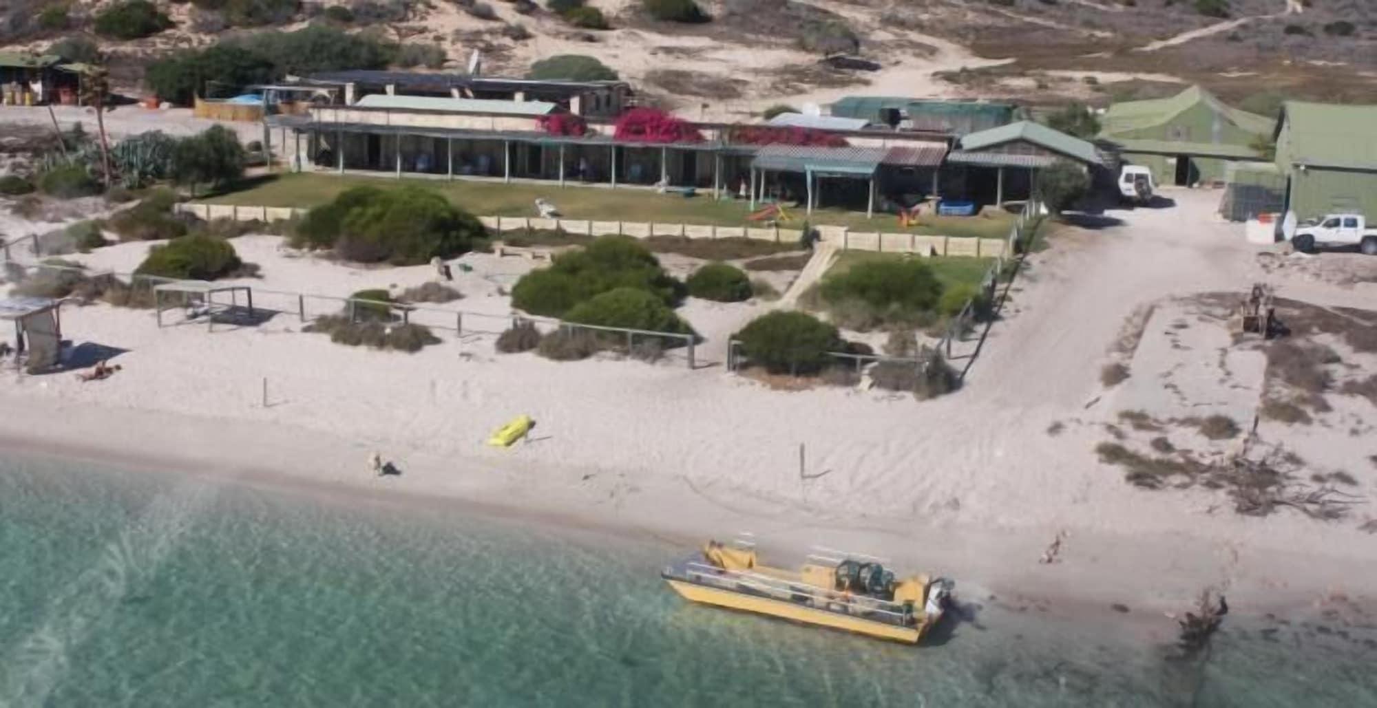 Playa Dirk Hartog Island Eco Lodge