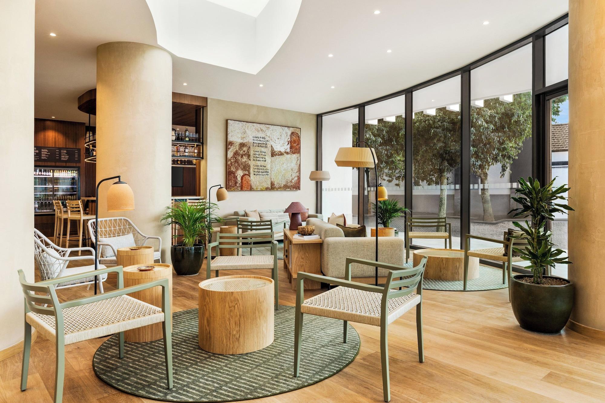 Vista Exterior Holiday Inn Beja by IHG