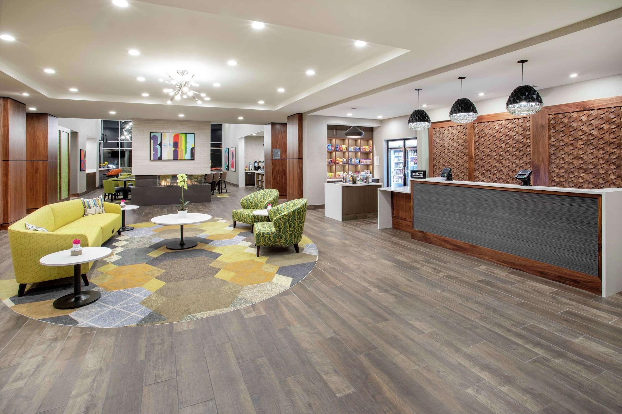 Vista Lobby Homewood Suites by Hilton Edina Minneapolis