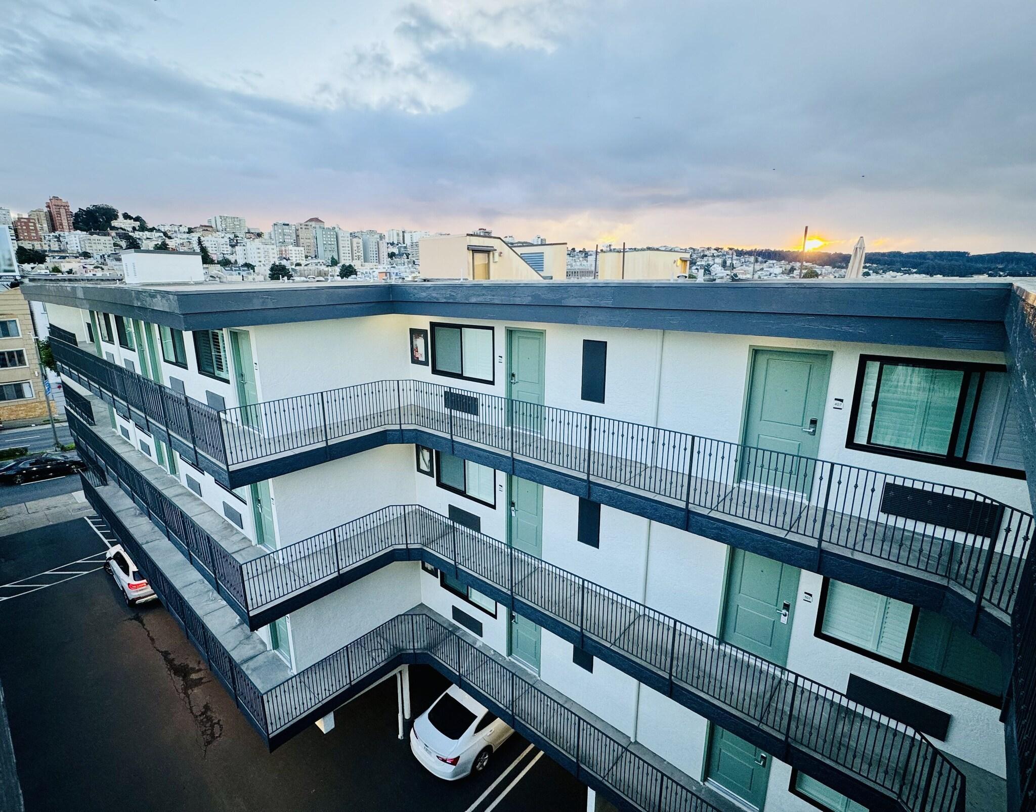 Vista Exterior La Casa Inn